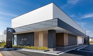 ファミエール 弘前青山